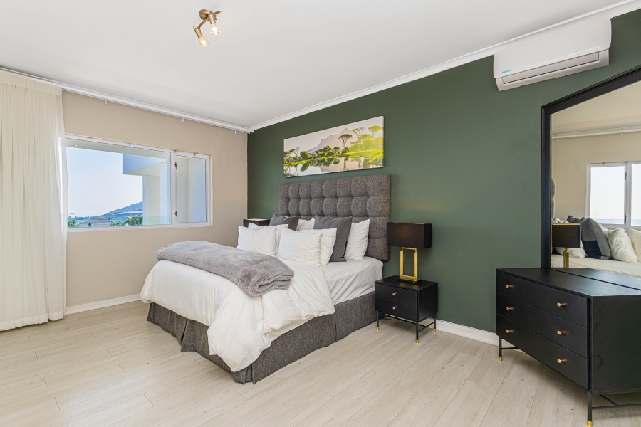 To Let 2 Bedroom Property for Rent in Camps Bay Western Cape